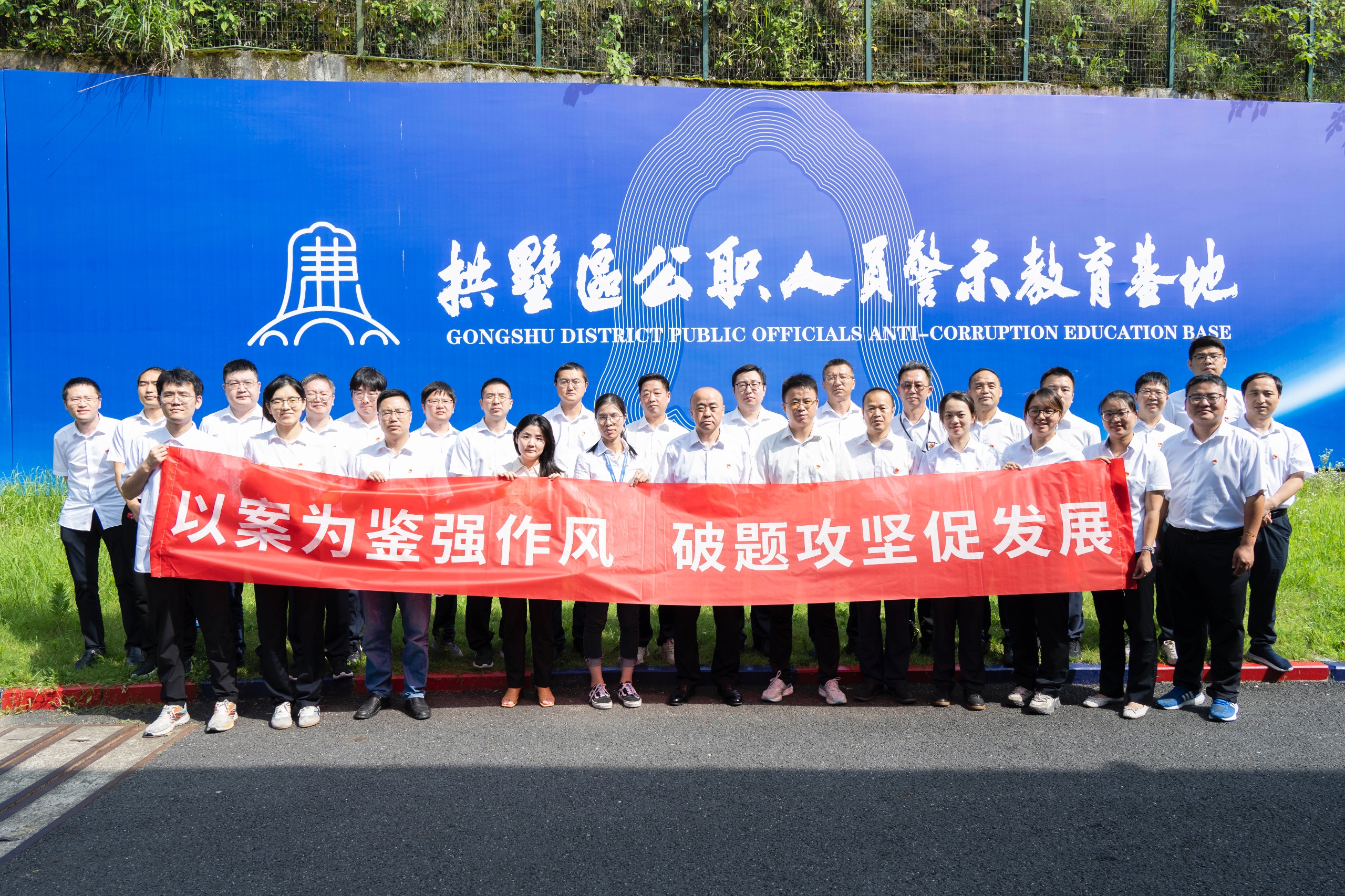 93daa5593ea52eeb5c84b94e8d396c86.jpg DSC_8492.jpg