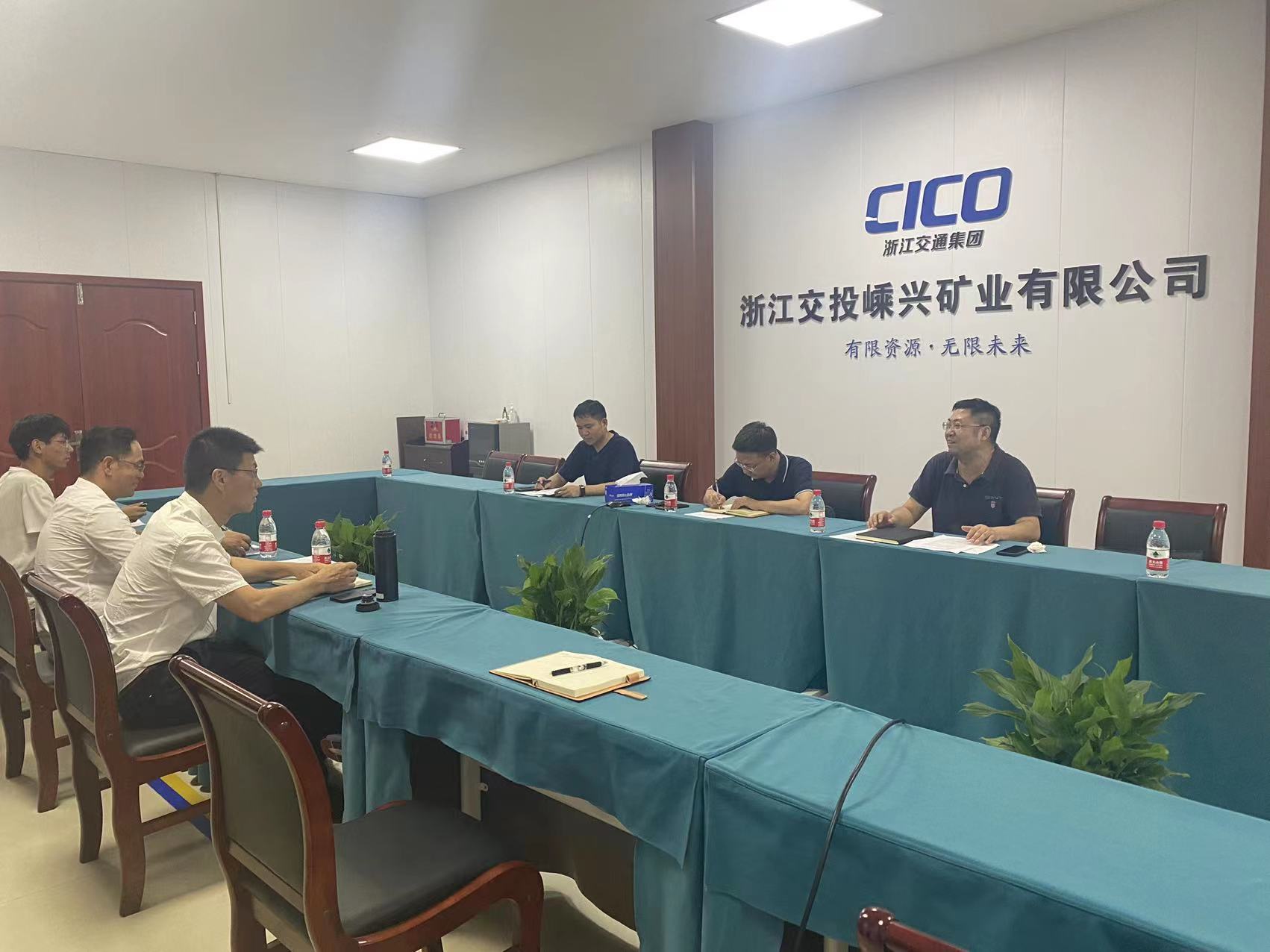 d36c8c420d7bd973aecc096a1b8acf13.jpg