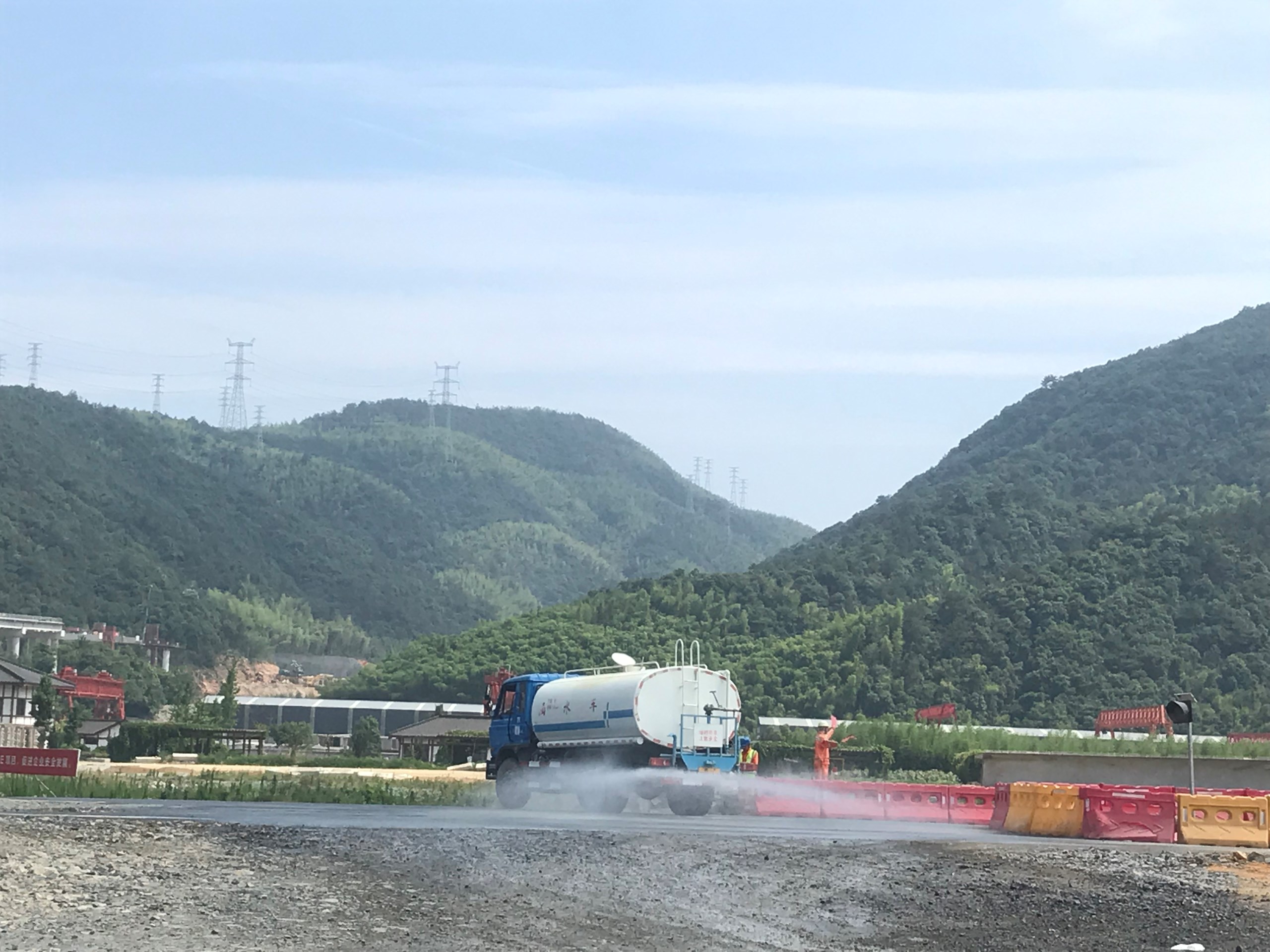 2019.6.11兩小時的拍攝，以“四不兩直”的方式，湖州市環保局隨機記錄我項目綠色施工最實一面1.jpg