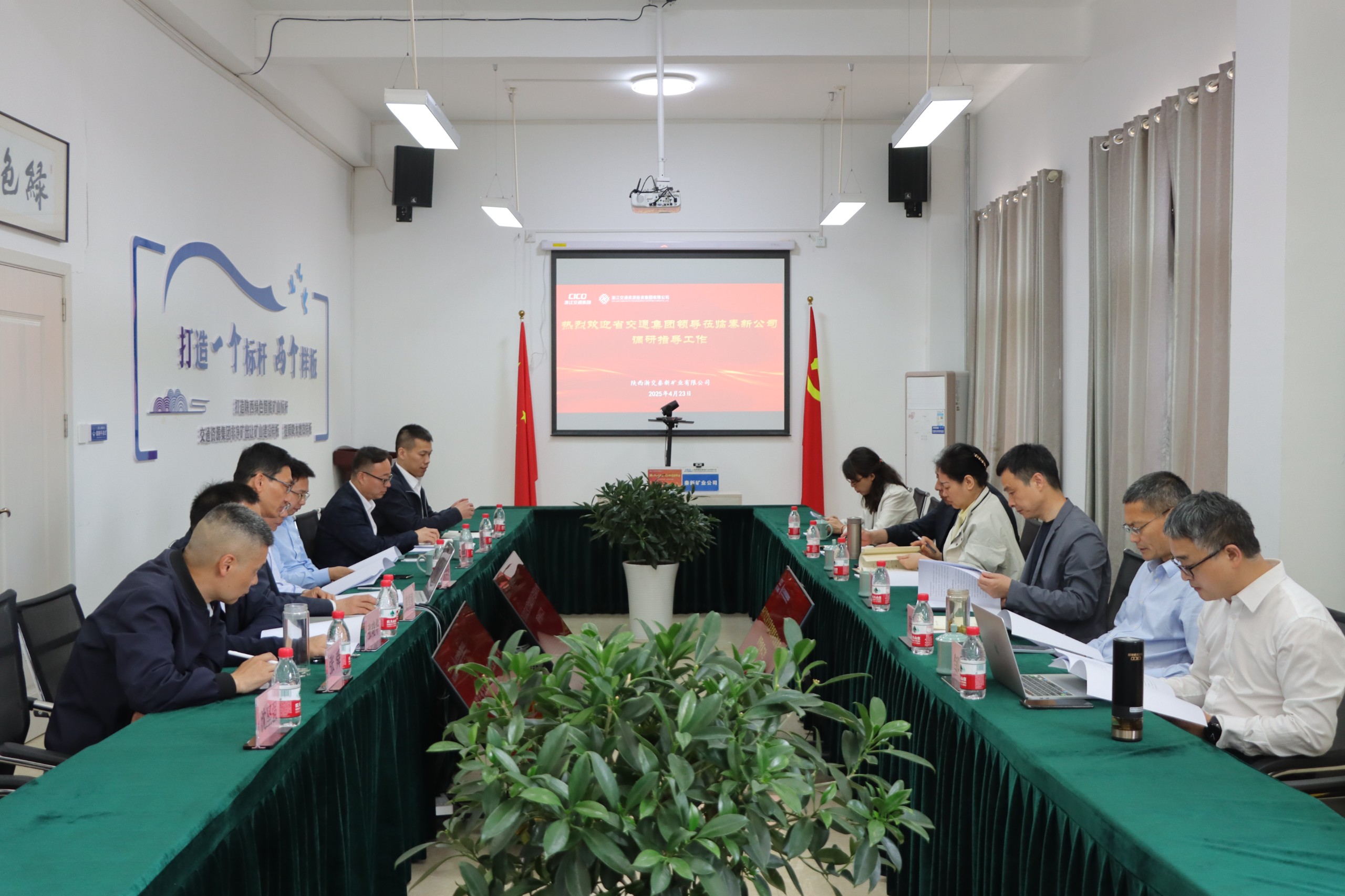 e2bb2c93a1749fc692de02b3882b57ac.jpg