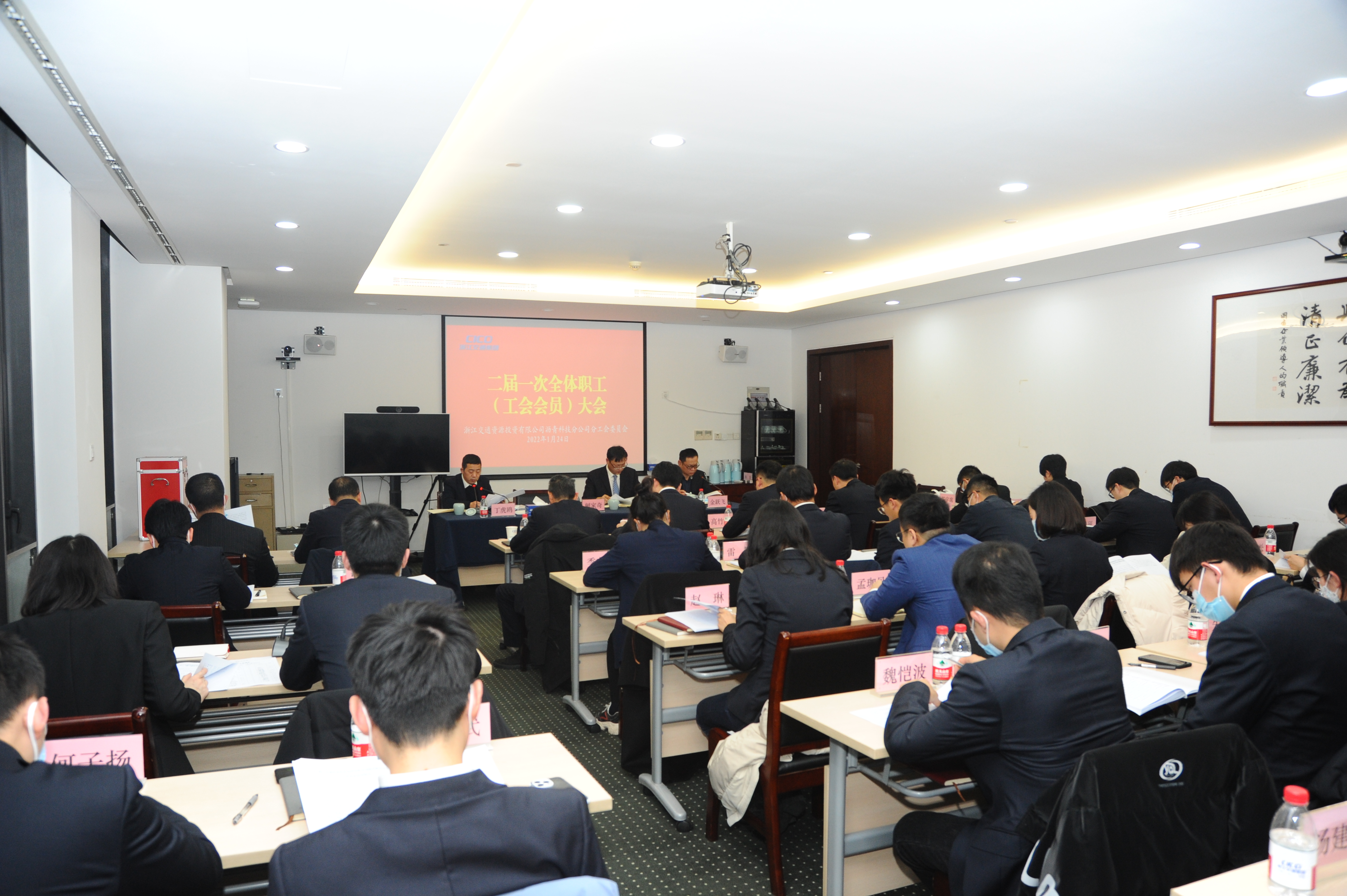 d82dcf14dd160922ca5f8295d0ab6eb5.jpg