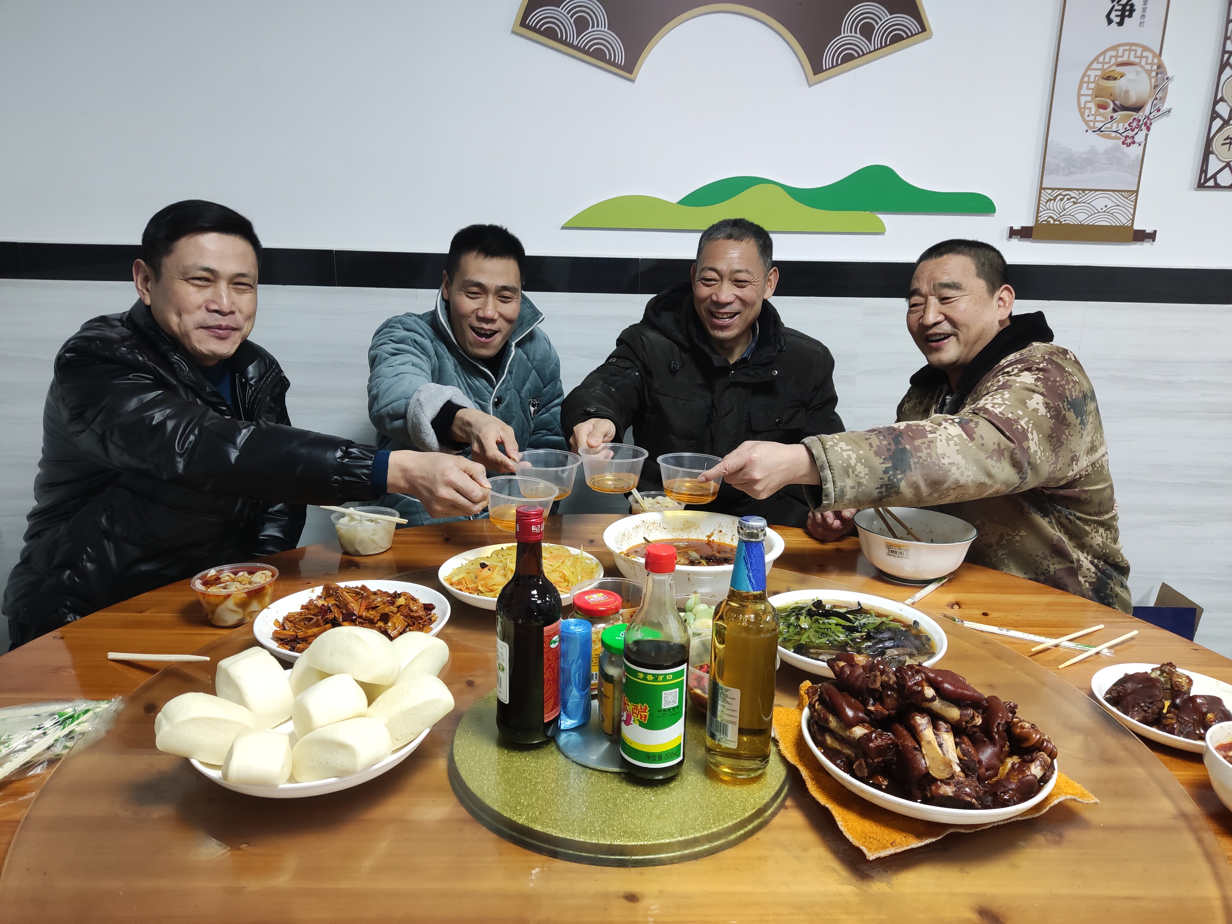 0d25f54eece0543ec3bb9bd054cb8cc5.jpg
