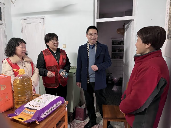 f9d953e75f6d9a6ea558858911d4ce12.jpg 現場慰問照片(1).jpg