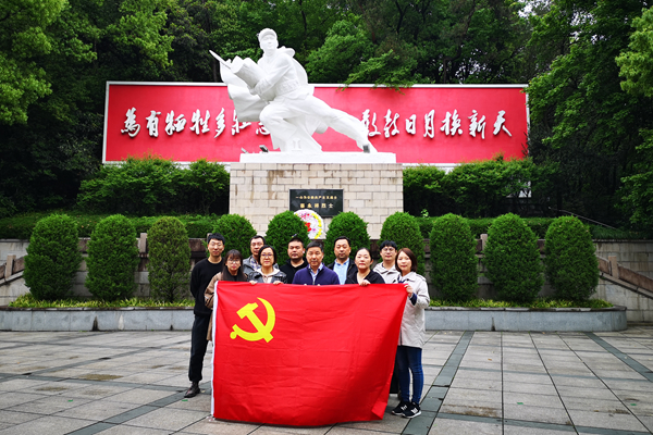 44eaa8ffaafc1f74cbb401084e00c00_副本.jpg
