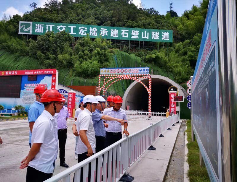 1cb3cef2080f39be826cde37e804b926.jpg QQ圖片20190615113628.jpg