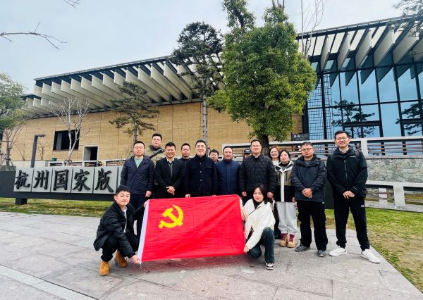 620c1b319275e9712c2f42911fcba05f.jpg 照片44444.jpg