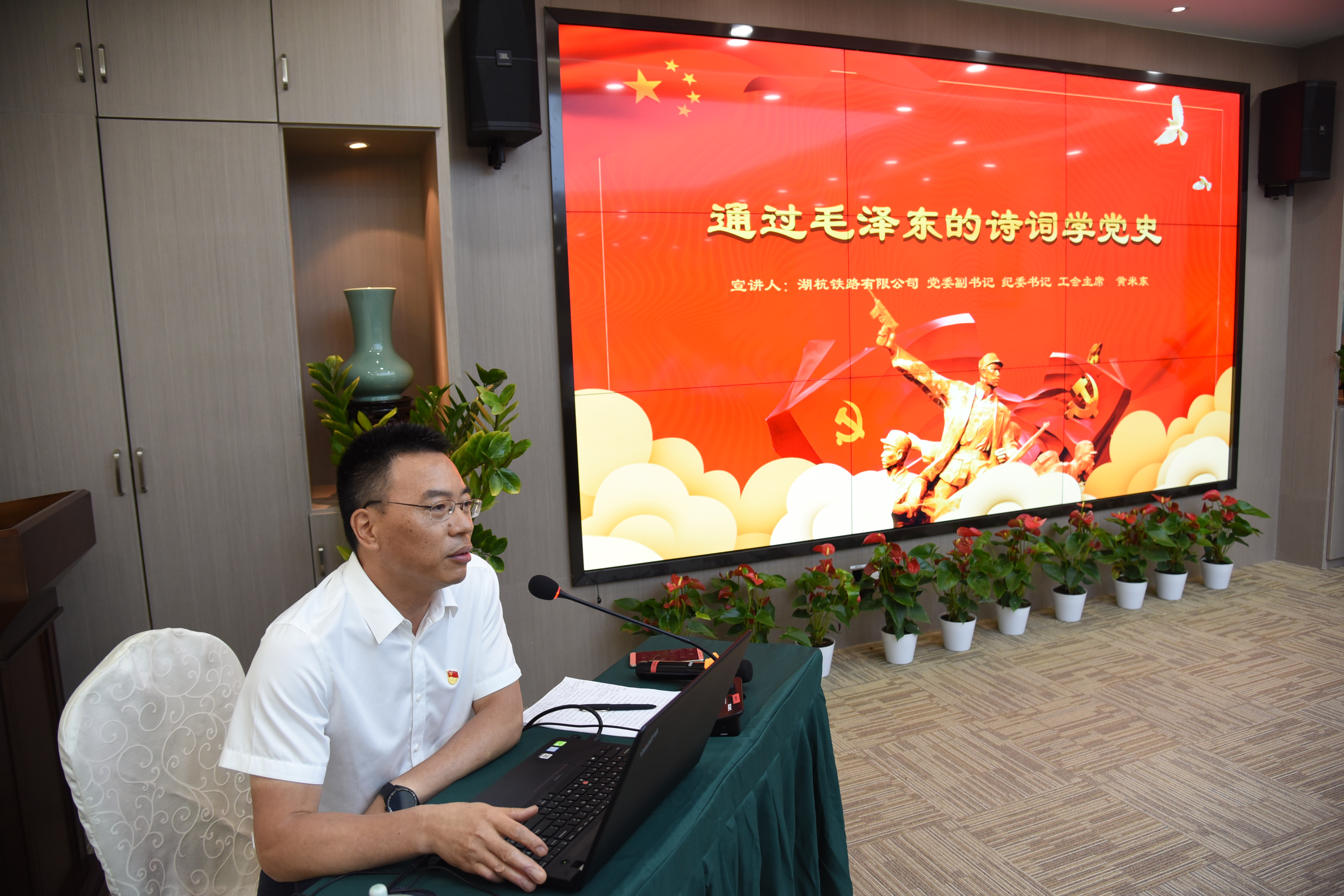 a509f78799ef5a8b85e0001a694d1eb6.jpg 黃米東2.JPG