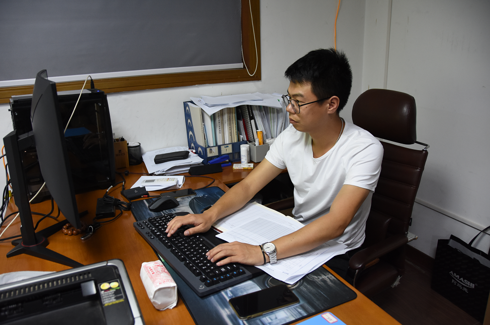 35e729d24c9f92622d3adfac7cb0ca63.png 人物三:麻楨凱.png