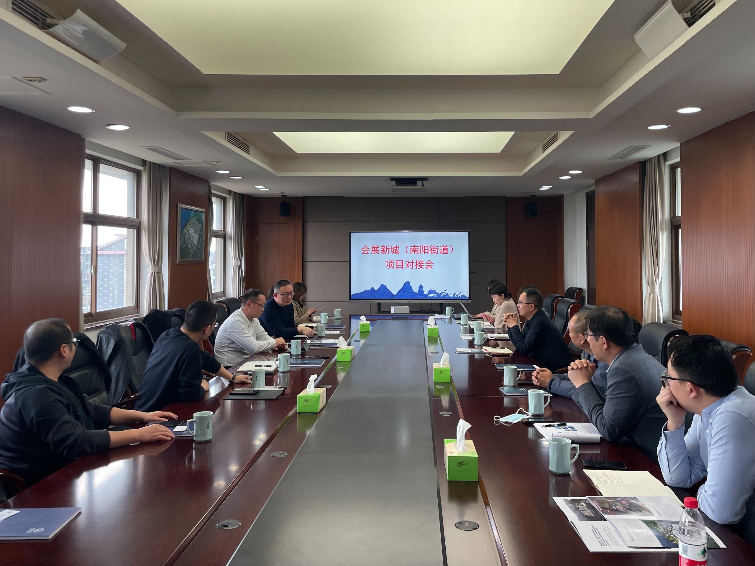 省經投公司積極推進“路產城”融合發展.jpg