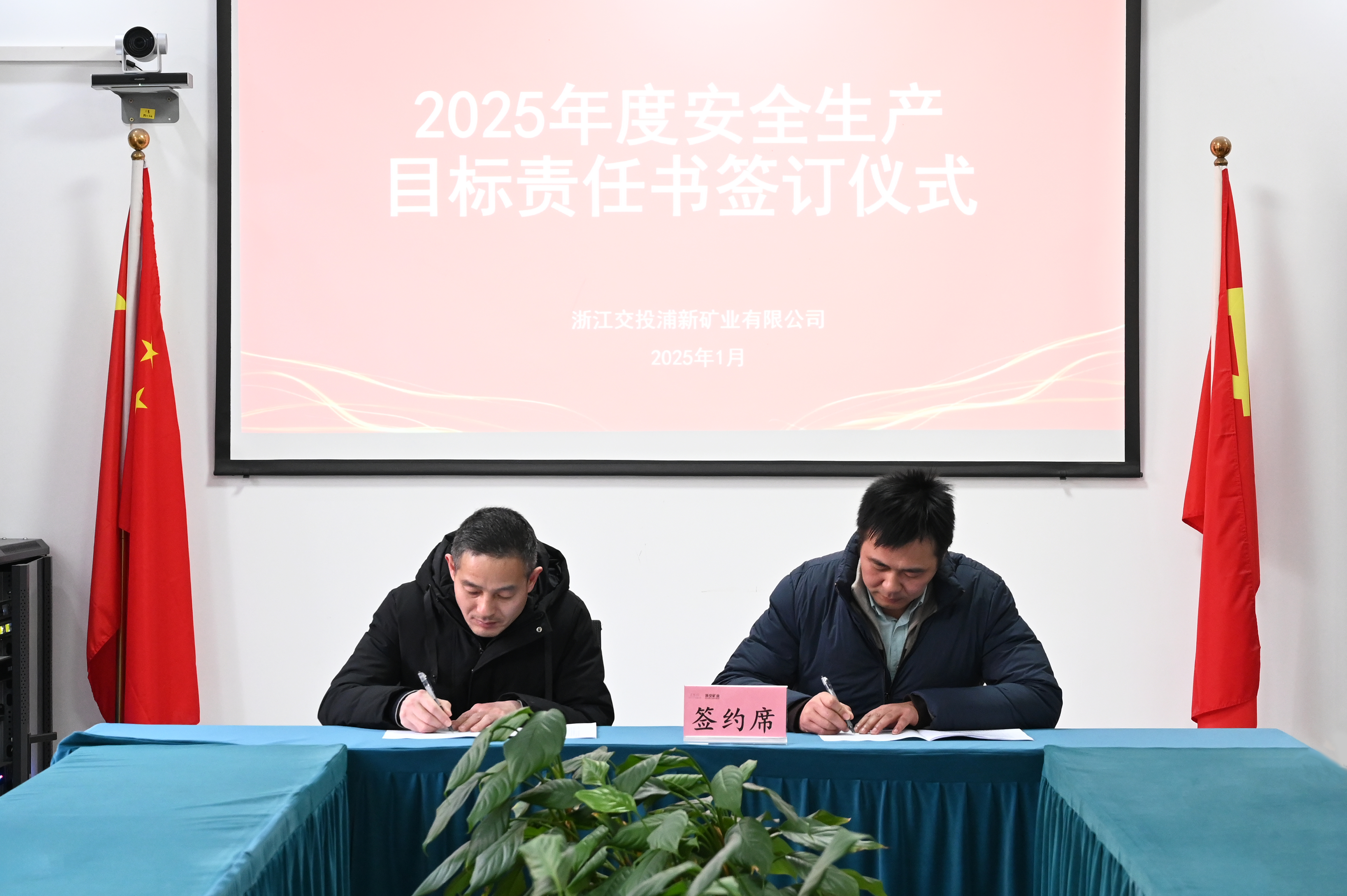 1816f129265c4cbd877c442a36ed4a21.jpg