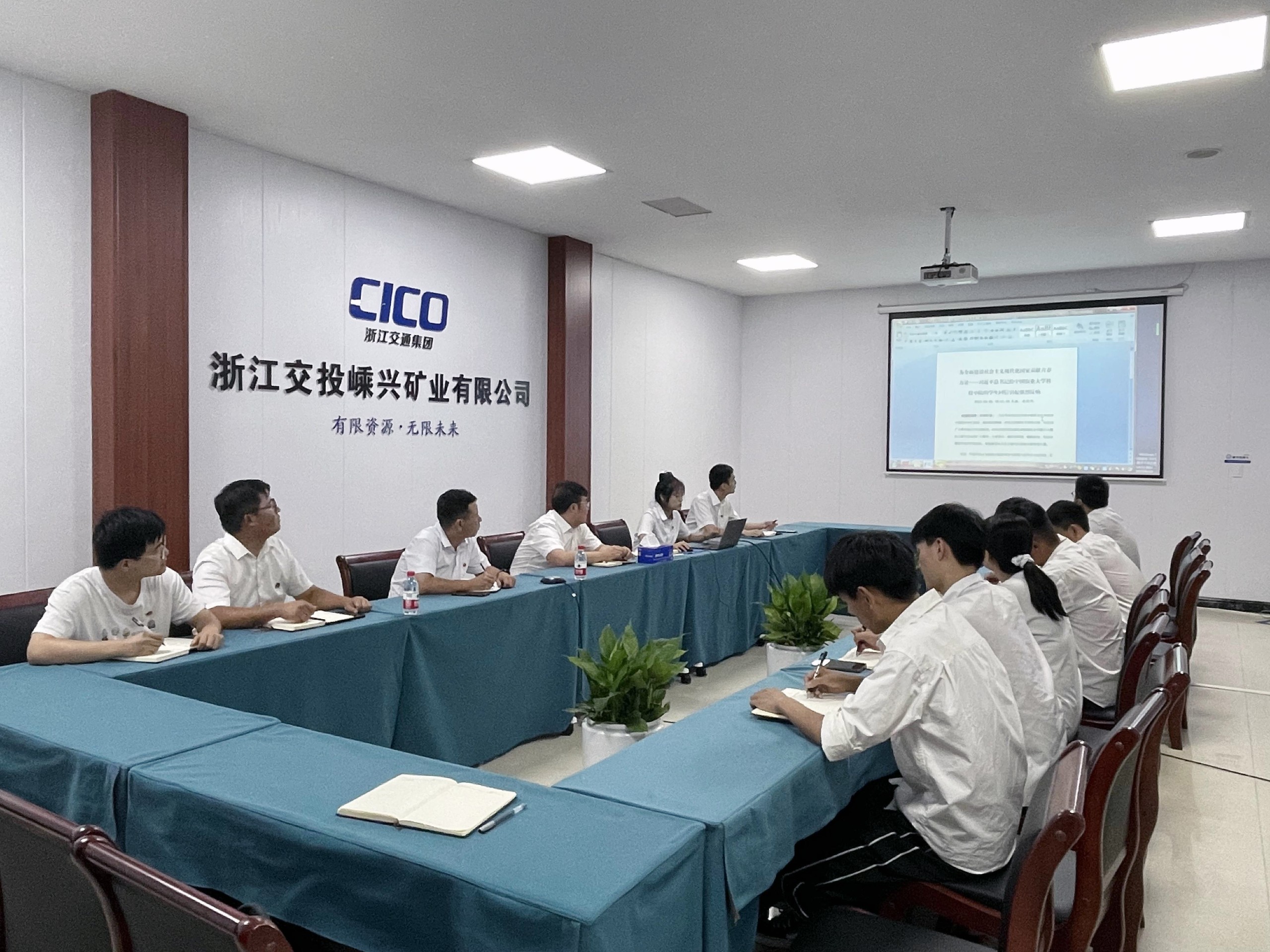 edc2d52c5704efda232ad64b657178fd.jpg edc2d52c5704efda232ad64b657178fd.jpg