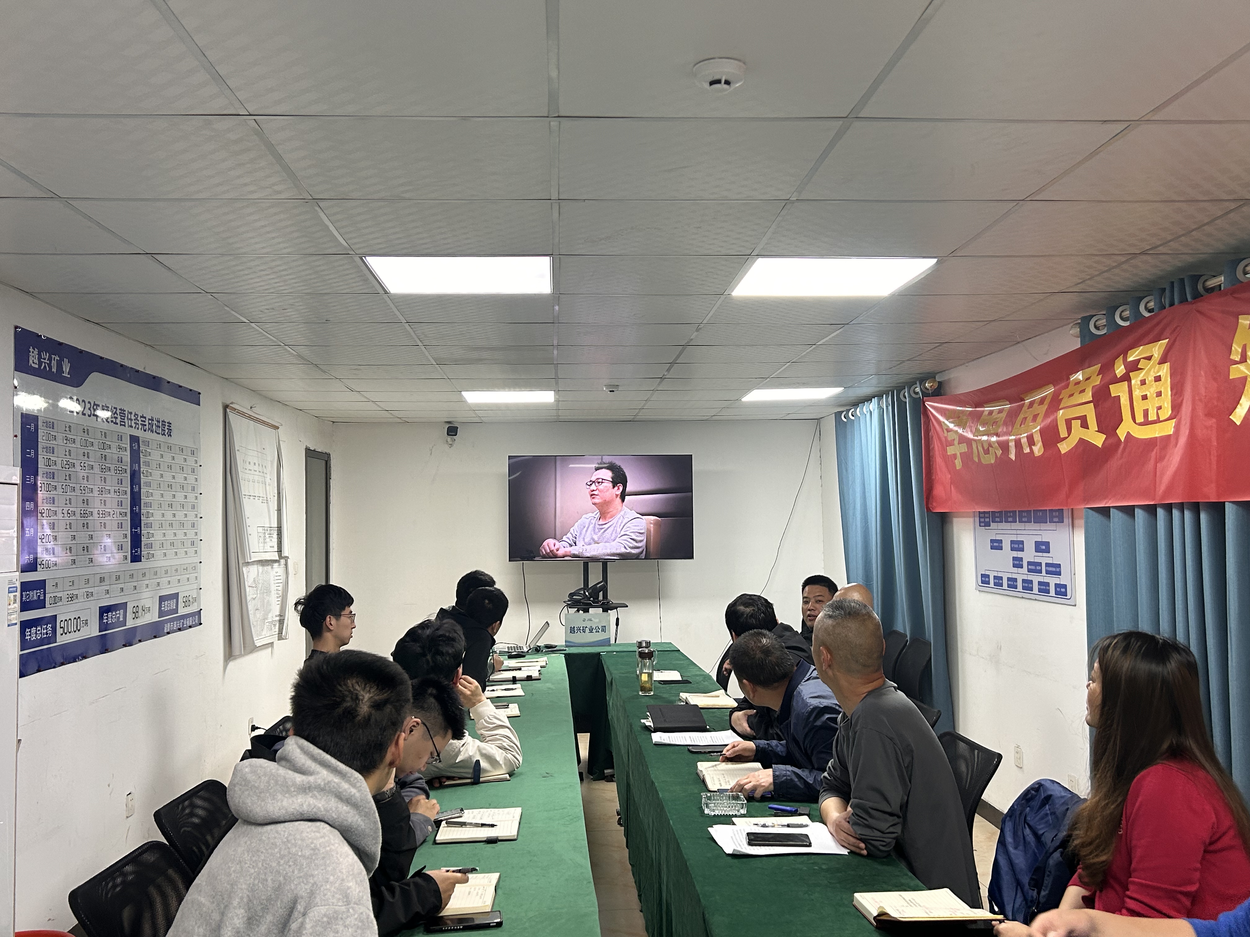 2efbce05fa37a26cf2b62ead00b8b99c.jpg 2efbce05fa37a26cf2b62ead00b8b99c.jpg